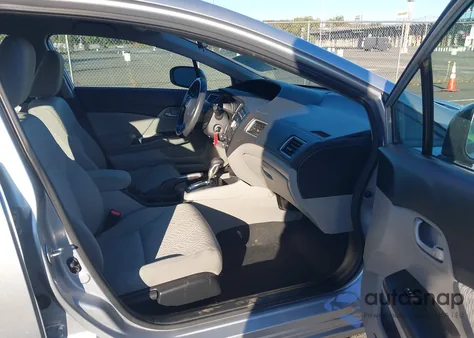 2014 Honda Civic Lx z USA, uszkodzony, nr VIN 19XFB2F55EE220106